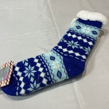 NEW WinterLace Women Sherpa Socks Blue Snowflake Grip Bottom UniSize NWT Holiday