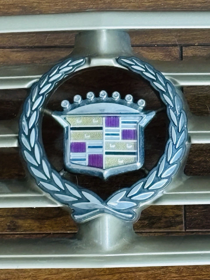 Cubierta de parrilla delantera para Cadillac Eldorado 2001 - bronceado/taupe Foto 2 de 4