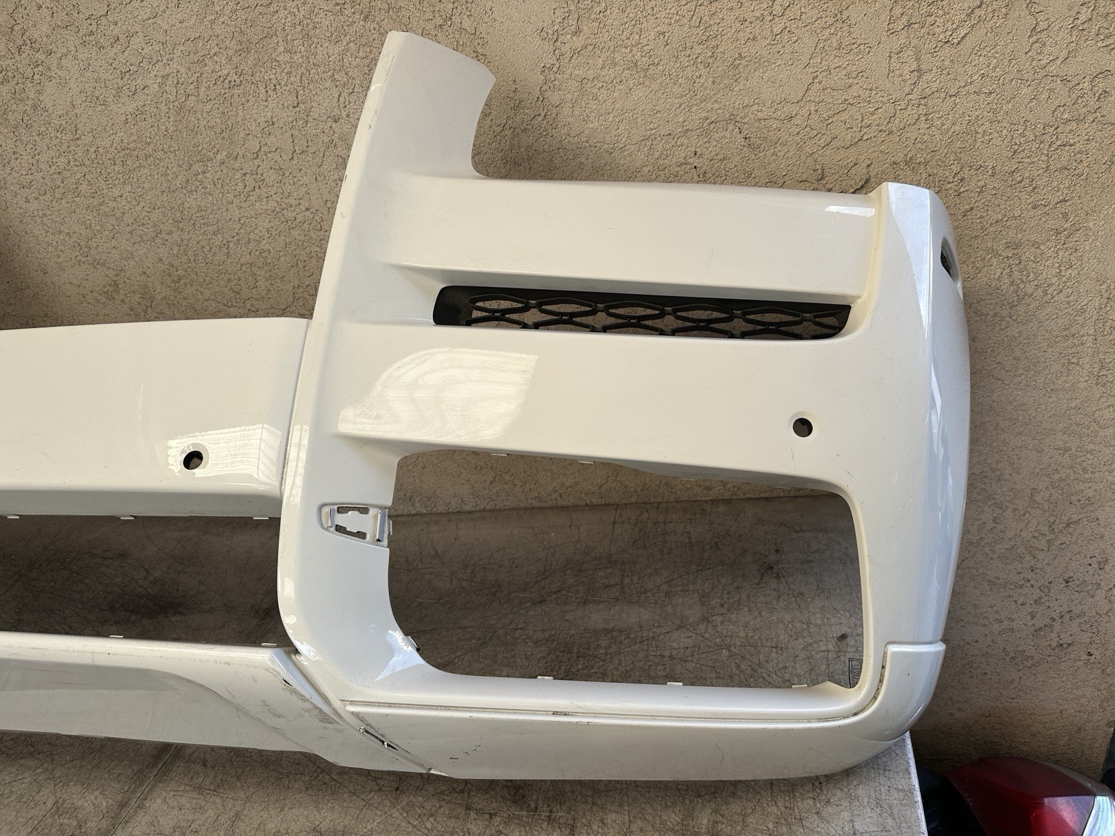 2019 2020 2021 2022 2023 2024 ROLLS-ROYCE CULLINAN RR31 FRONT BUMPER COVER OEM