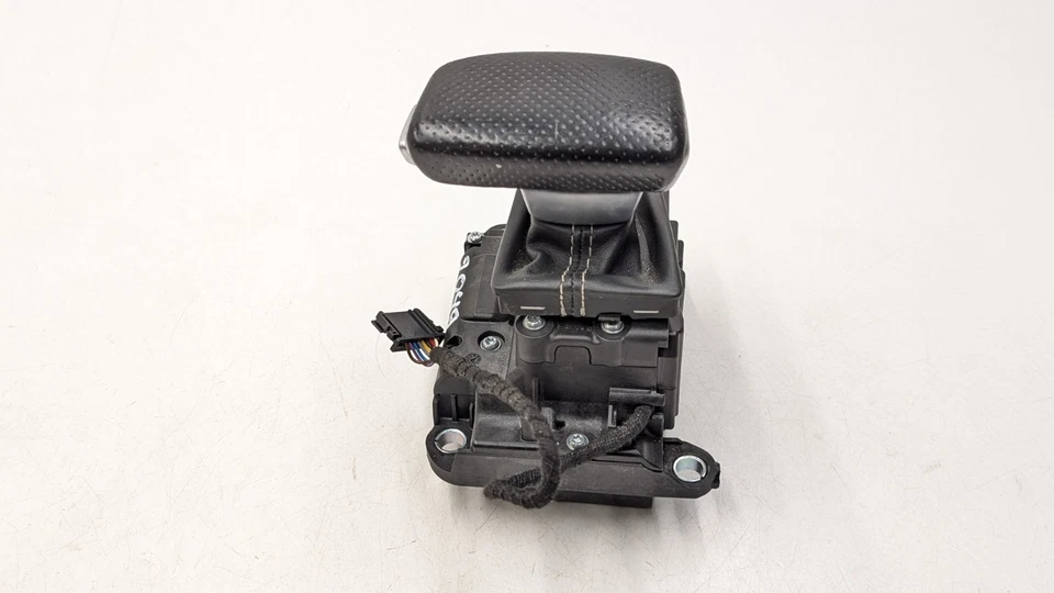 AUDI Q7 MK2 4M PALANCA DE CAMBIOS SELECTOR PALANCA DE CAMBIOS 4M2713041D 2016 Foto 3 de 4