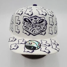 New Orleans Hornets UNK Fitted Hat/Cap Size 7 NBA White With Purple Trim