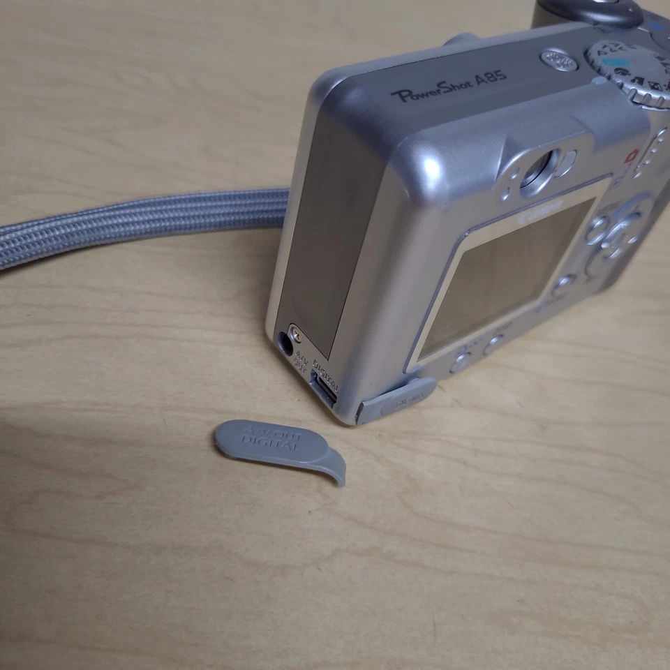 Винтажная цифровая камера Canon PowerShot A85 БЕЗ ПИТАНИЯ не включается как есть 4,0 Мп - Изображение 4 из 4