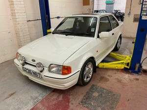 Ford Escort Rs Turbo Series 2 Project Needs Restoration Engine Runs 19 Ebay