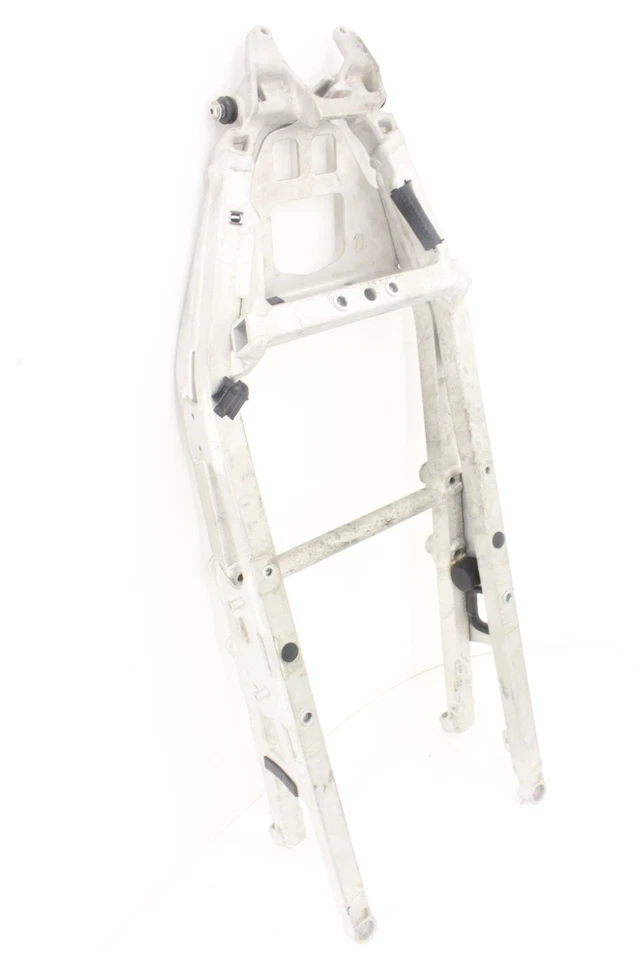 Subchasis trasero Aprilia RSV4 RR 2017 2B003589 Foto 2 de 4