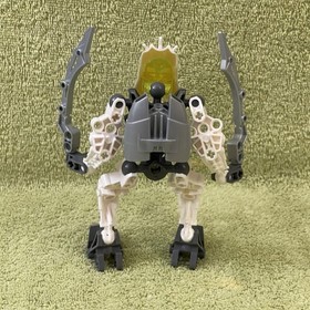 LEGO Bionicle Matoran of Light - &ldquo; SOLEK &ldquo; ( Set # 8945 ) Complete Build