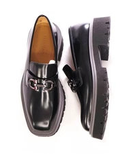 $930 FERRAGAMO - Black "FROST" Lug Sole Loafers Leather - 9 EE