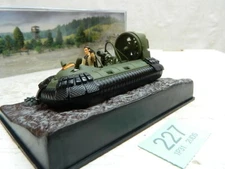 GE Fabbri 1.43 James Bond Car Collection Hovercraft Die Another Day