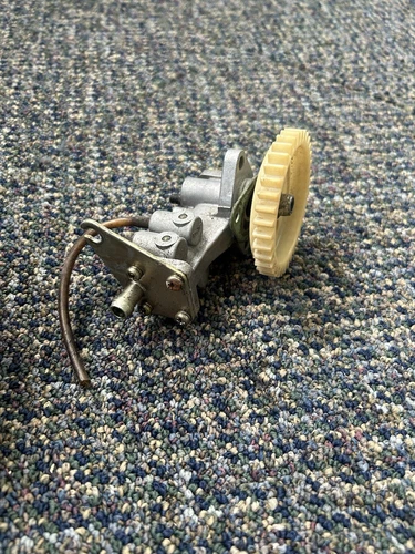 Skidoo Formula lll 600 Oil Pump