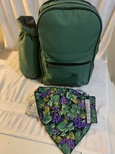 Picnic Time Backpack Green for 2!