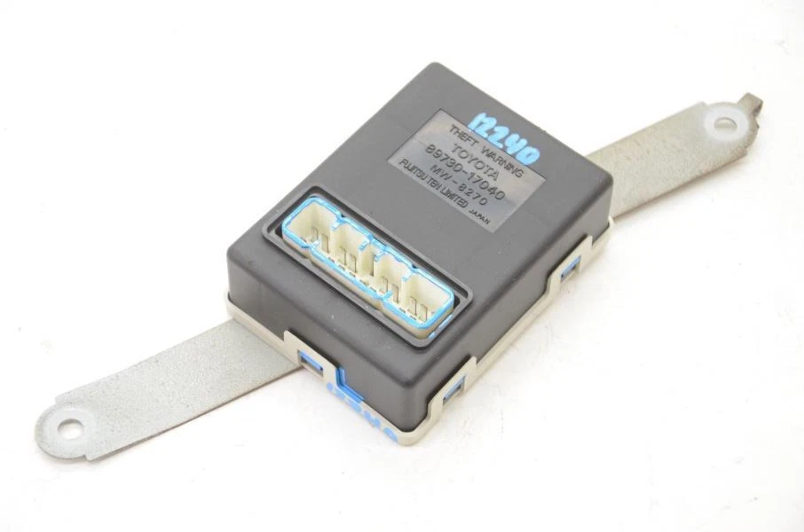 Módulo de robo y bloqueo Toyota MR2 1992-1995 8973017040 Foto 2 de 4