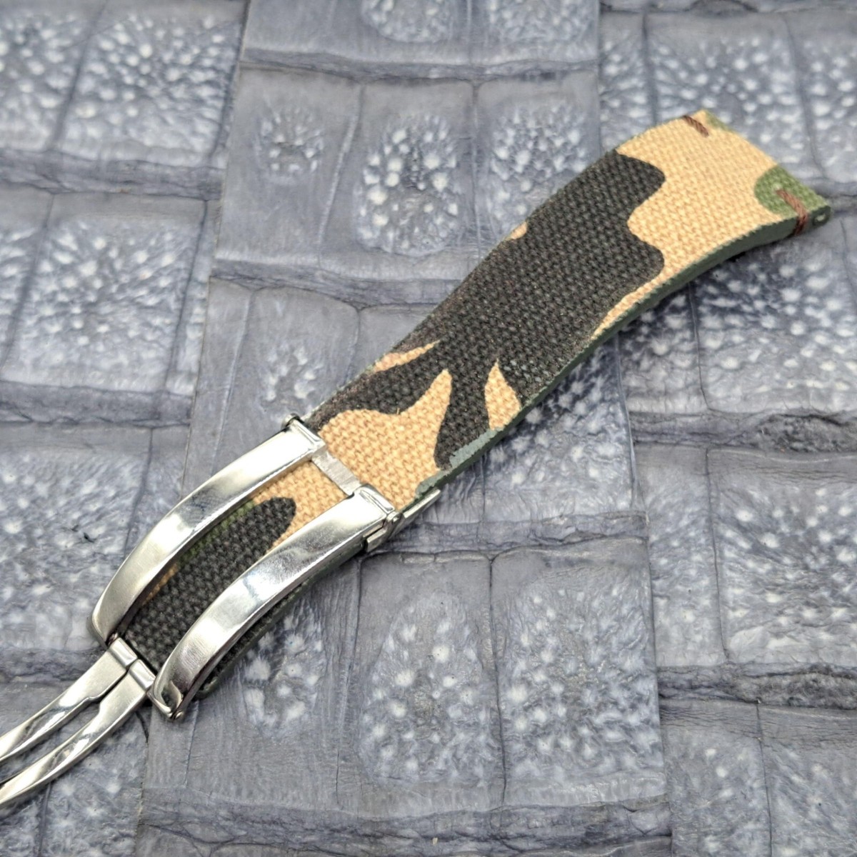 Bracelet De Montre Camouflage Militaire 18mm - Canvas - Neuf Sans étiquette - Livraison Rapide