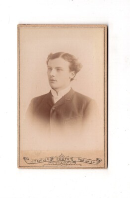 CDV photo portrait of a man/Willy Springer-Berlin 1889
