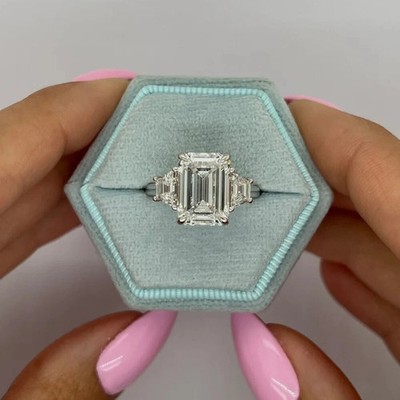 Luxus Diamant Ring 14k Weißgold E F VVS2 IGI Lab Grown 4,20 Karat Smaragdschliff