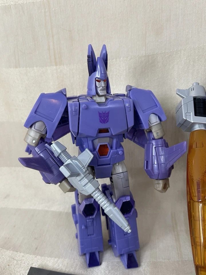 Transformers WFC 86 Studio Series Scourge & Kingdom Cyclonus & Galvatron Set - Image 2 of 4