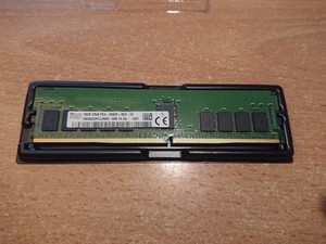 SK hynix RAM 16 Go PC4-23400 DDR4-2933 Registered ECC DIMM (HMA82GR7JJR8N-WM)