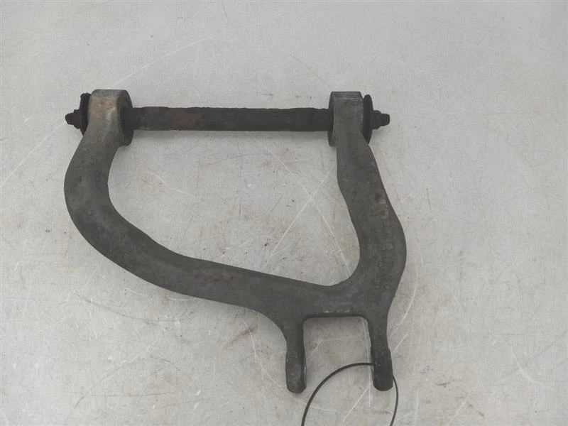 Brazo de control superior trasero izquierdo Buick Rendezvous 2002-2007 Foto 2 de 4