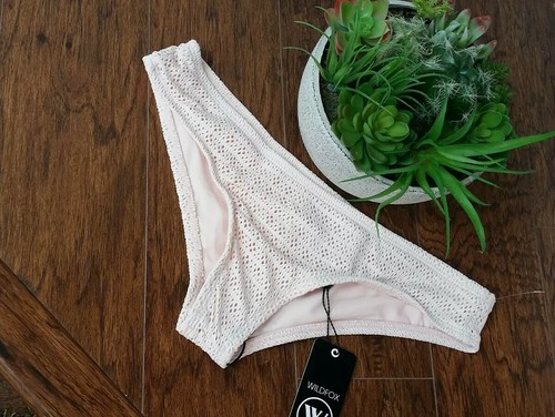 Wildfox Couture Hipster Bikinihose gehäkelt wie Größe Small rosa - Bild 6 von 6