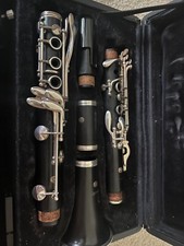 Leblanc Rapsodie Wooden Bb Clarinet gently used with case