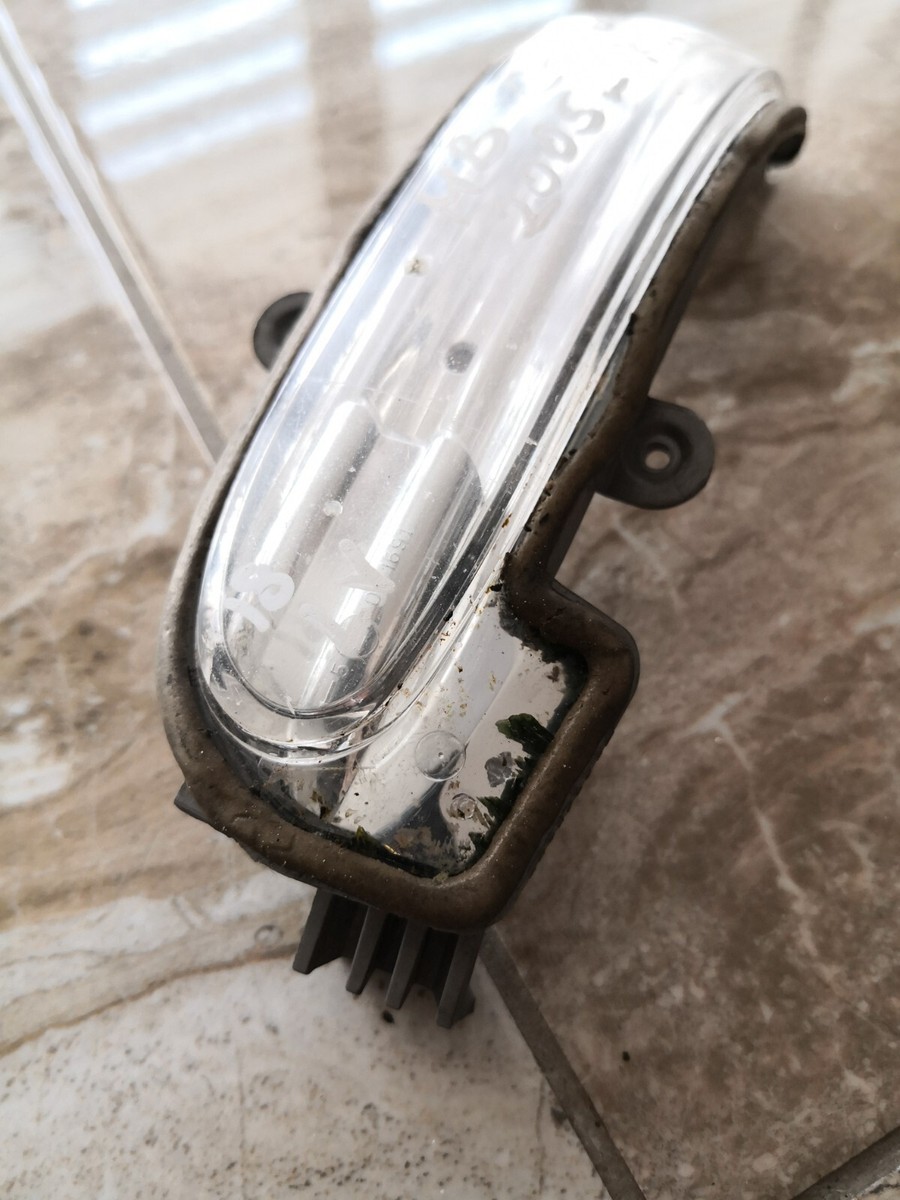 Mercedes-Benz C 2005/Turn Signal Mirror Light/Left Front 