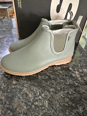 BOGS Sweetpea Boot Women's Boot Winter boot Lined Waterproof Size NWB 