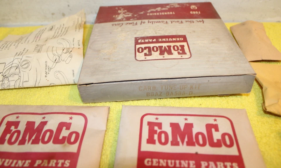 1956 年福特 Fairlane Mercury Monterey NOS 292 312 4V HOLLEY 汽化器调谐套件 — 第 2/2 张图片