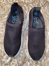 OTBT Forever Royce Lady 7.5M Lightweight Slip-On Walking Shoes Black EUC!