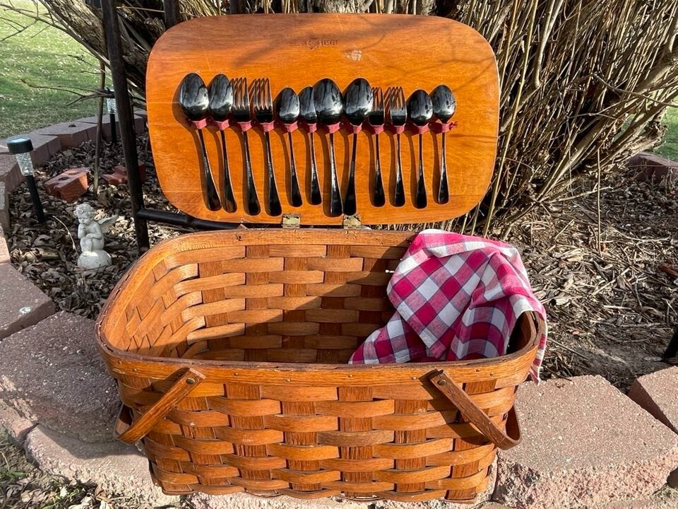 Vtg Shelton Woven Picnic Basket W/handles Made in USA Approx. 1945 Vtg Shelton Woven Picnic Basket W/handles Made in USA Approx. 1945
