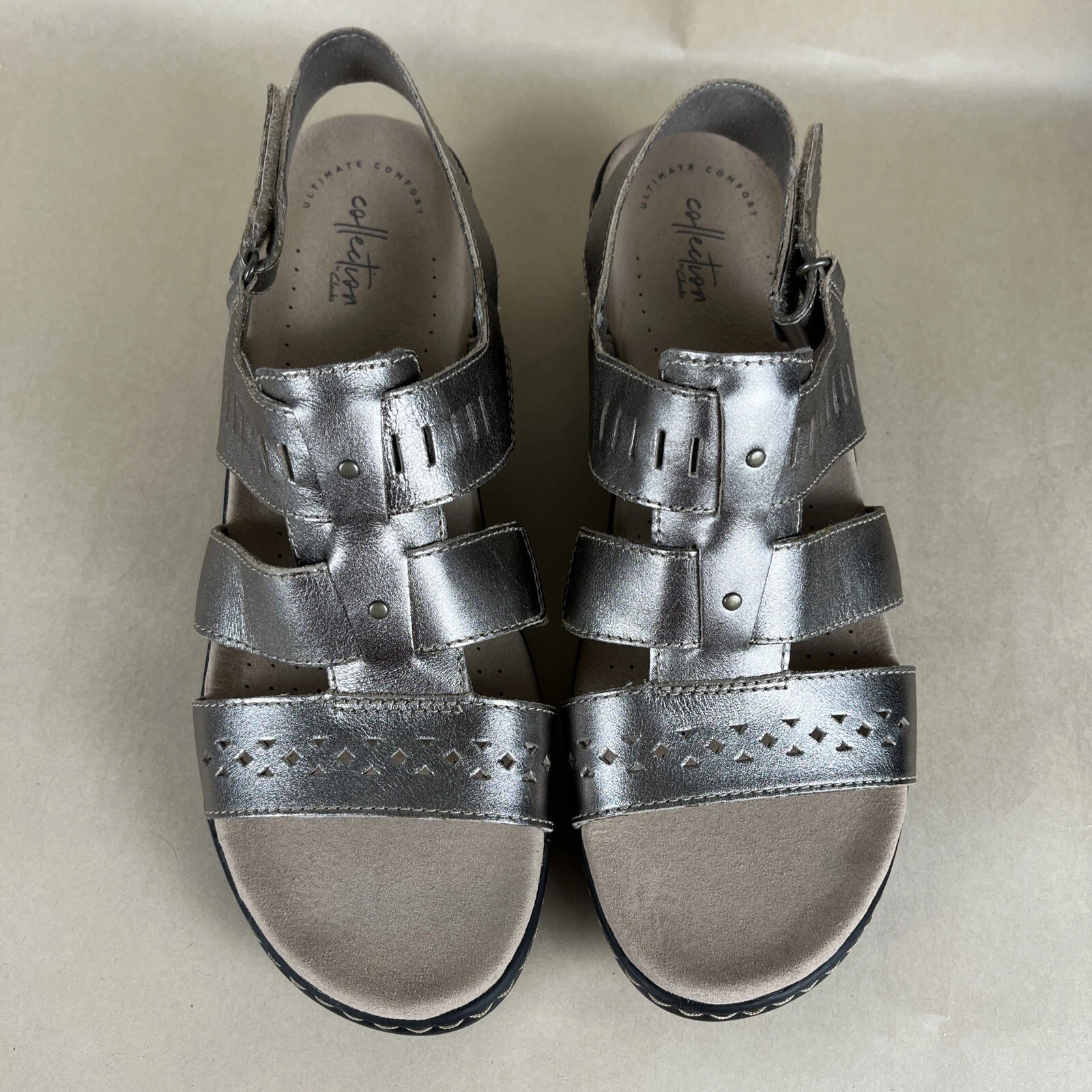 Sandali donna Clarks Lexi Qwin pelle peltro metallizzato nuovi con etichette taglia 12 medium senza scatola