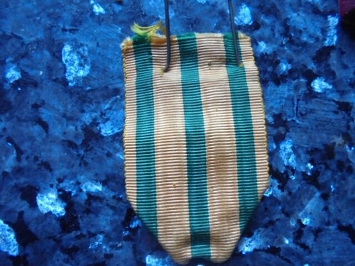 belle medaille emaillée luxembourgoise officier ordre de la couronne de chene - Foto 3 di 3