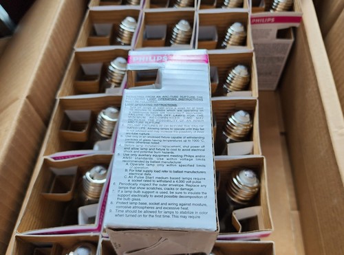 Philips 13751-3 MH100/U/M/PS 100 Watt BD17 4K Metal Halide Lamp - LOT of 20 - Picture 3 of 5