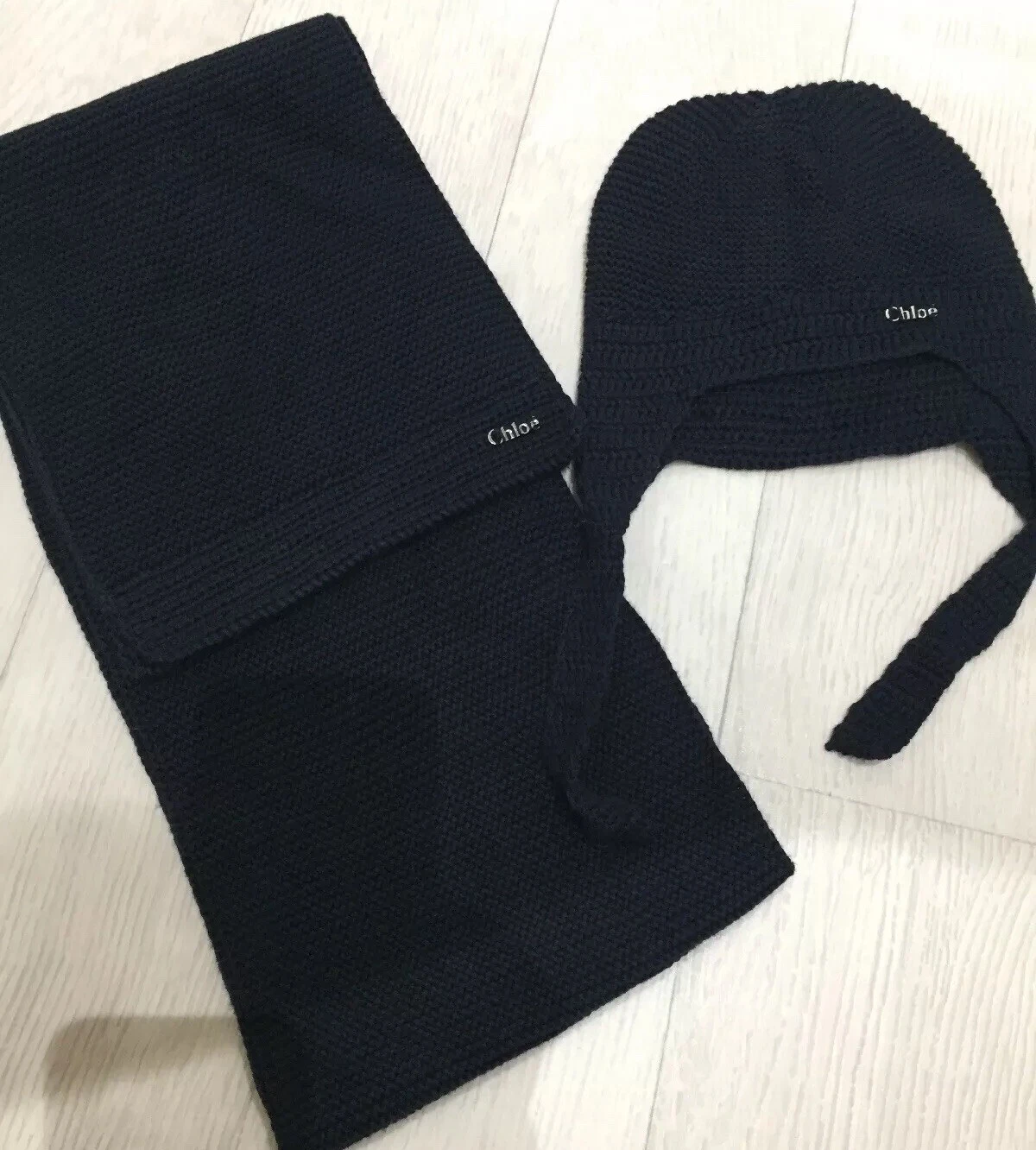 CHLOE - KNITTED LOGO PULL ON HAT 40 NEWBORN SCARF SET 3-18 Months DARK BLUE -NEW