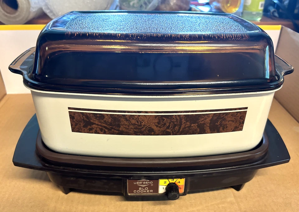 Westbend Vintage 4qt Slow Cooker Griddle Beige w Amber Lid Tested Works Great - Image 4 of 4
