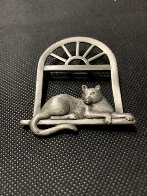J j jonette cat pewter pendant 2 x 2  17.5 gr