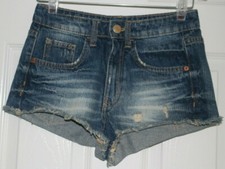 Mossimo High Rise Distressed Denim Cut Off Short Size 3