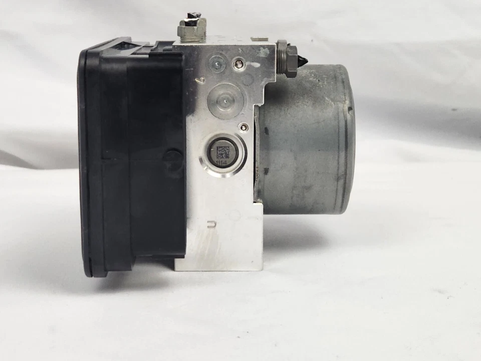 2016 RANGE ROVER EVOQUE   ABS ANTI-LOCK BRAKE PUMP MODULE   GJ32-2C405-AF - Image 3 of 4