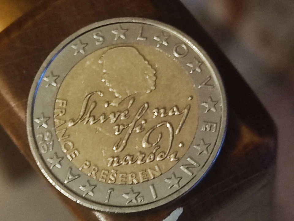 2 euro Slovénie 2007 fauté avec zéro bouché - Photo 3/3