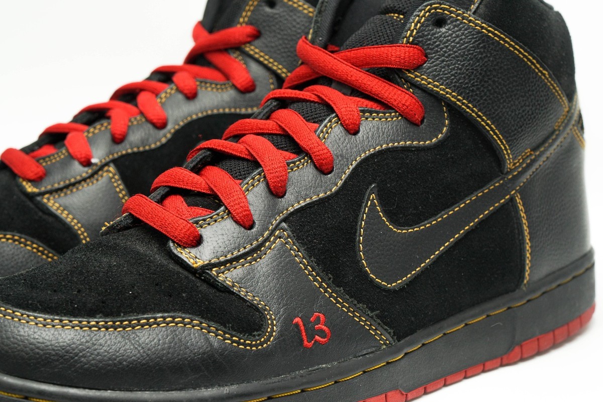 NIKE DUNK SB HIGH USED SIZE 12 UNLUCKY BLACK RED 305050-001 | eBay
