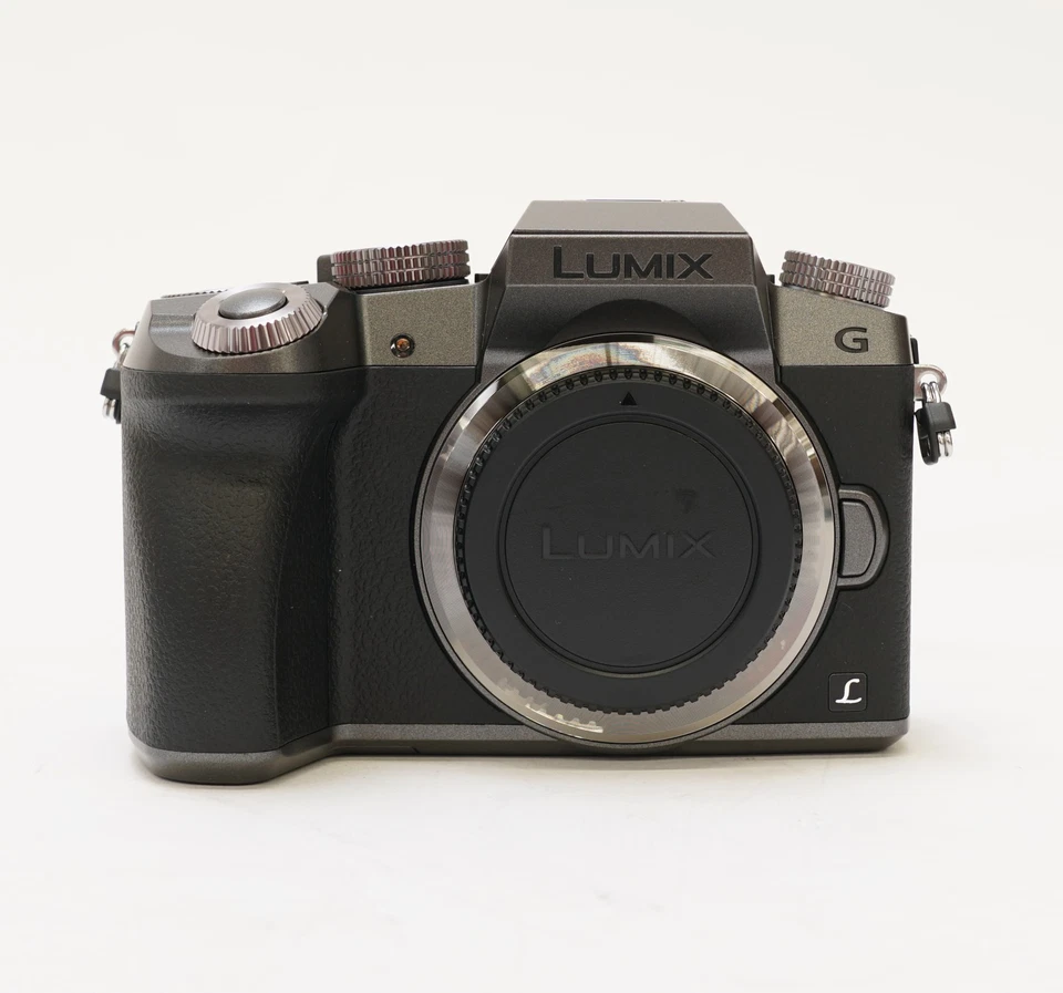Panasonic LUMIX G7 Mirrorless Camera with 14-42mm f/3.5-5.6 Lens (Silver)