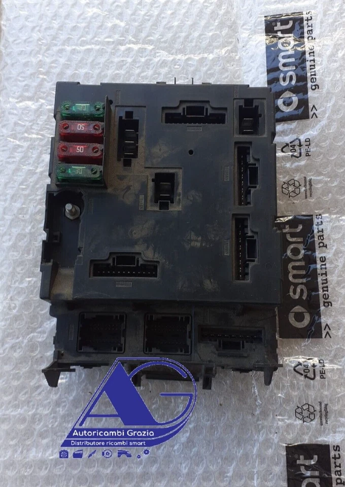 SMART CAR 450 & 452 ROADSTER 2003-2007 - SCATOLA FUSIBILI UNITÀ SAM 0011868V006 - Immagine 2 di 3