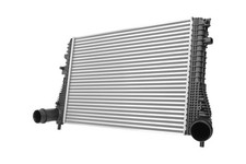 HELLA Ladeluftkühler 8ML 366 340-441 für VW PASSAT B7 362 Variant 365 CC 358 B6