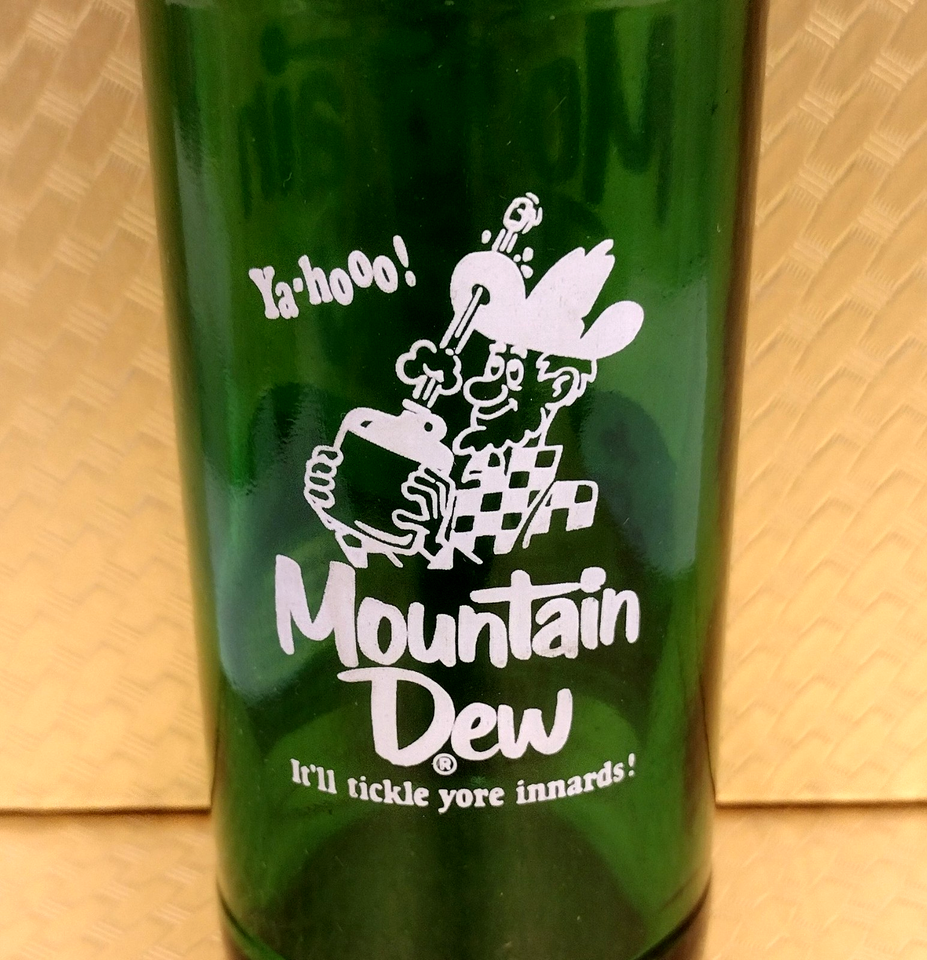 LAUGHING PIG 1968 Mountain Dew Hillbilly Bottle 10 Oz Vintage EBay laughing-pig-1968-mountain-dew-hillbilly-bottle-10-oz-vintage-ebay