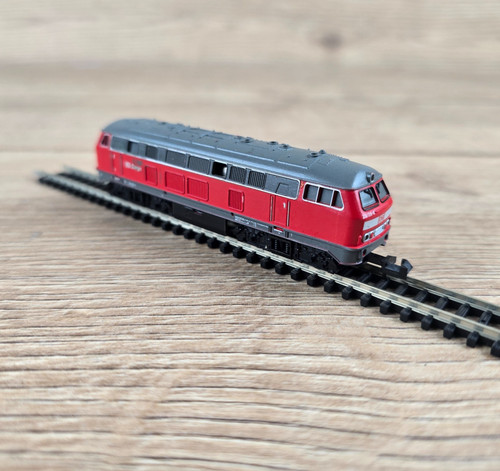Trix 11439-1 Diesellokomotive Baureihe 216 139-6 rot Spur N West Germany | Zustand: Used