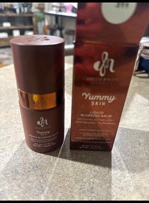 Danessa Myricks Beauty Yummy Skin Liquid Blurring Balm Matte Spray 50 mL