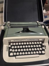 Vintage 1970s Royal Sabre Vintage Portable Typewriter w/ Case - Tested Working thumbnail