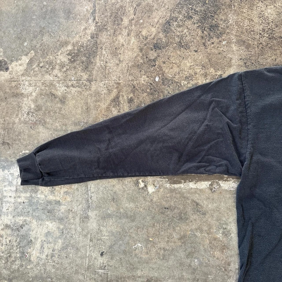 Vintage 2000s Hard Rock Cafe Long Sleeve Tee - Medium - Image 2 of 4