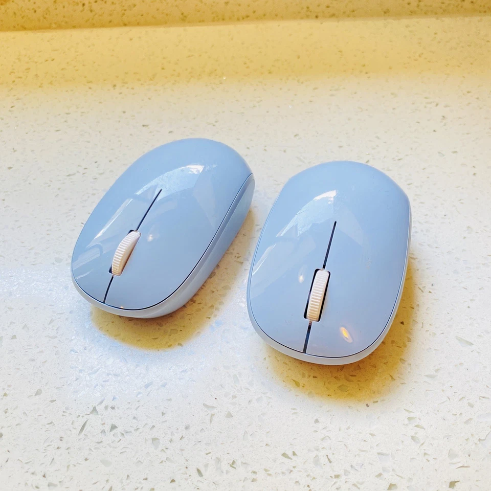 2X Microsoft Bluetooth Mouse Comfortable design Right/Left Hand Pastel Blue - Image 2 of 4