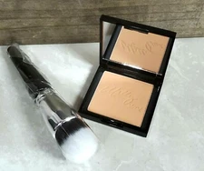 Mally 4K Ultra HD Fantasy Foundation ~ MEDIUM ~ full size with brush NWOB