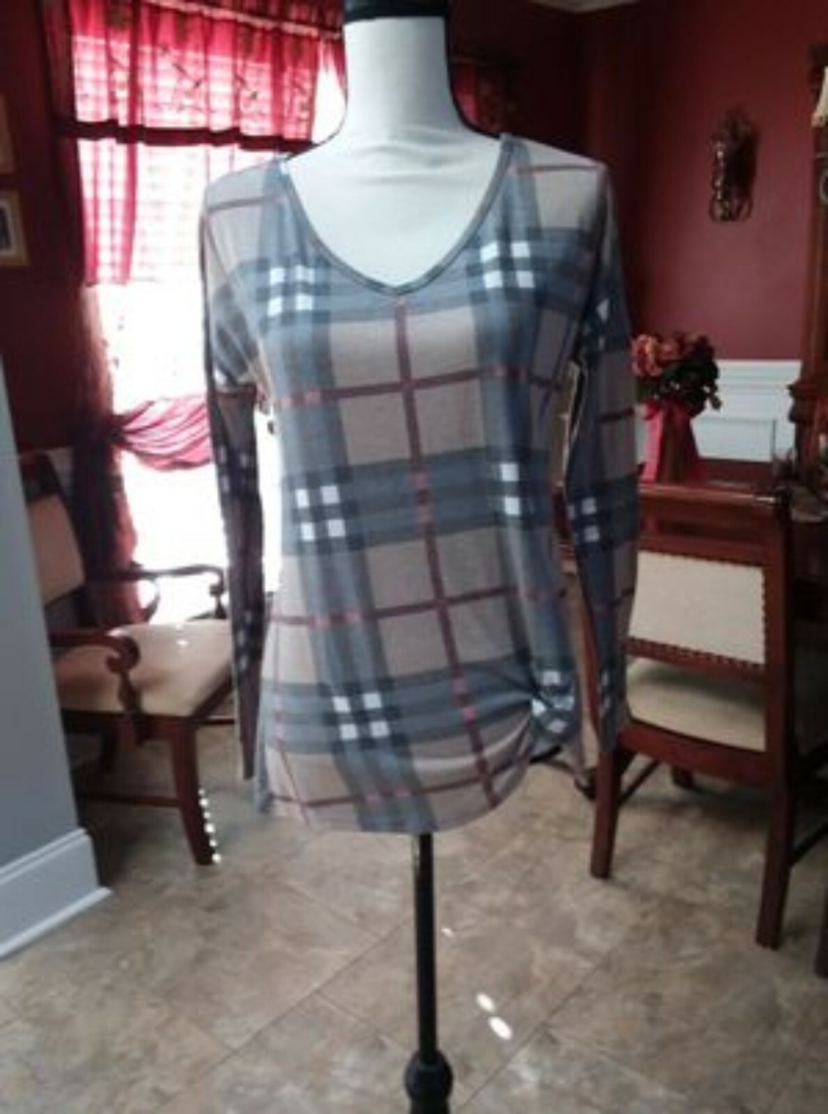 Picture 1 of 8