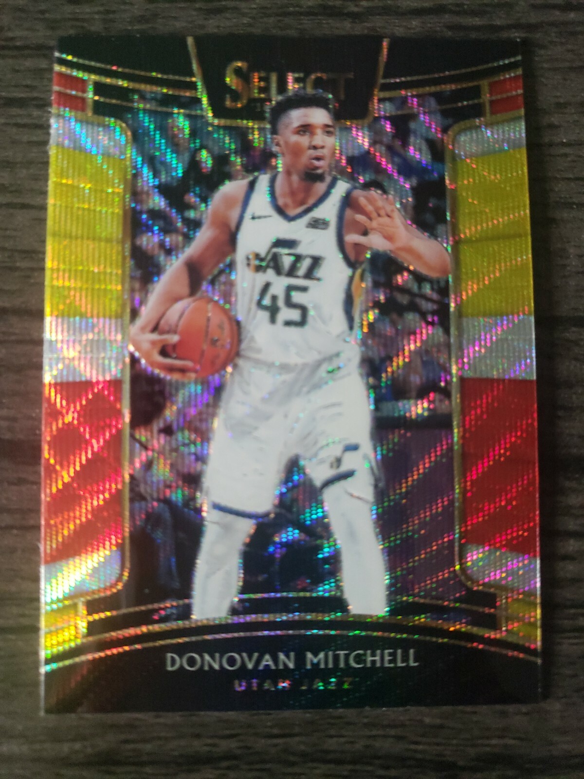 🔥 Donovan Mitchell 🔥 2018-19 Panini Select Concourse Tri-Color Prizm #71 📈