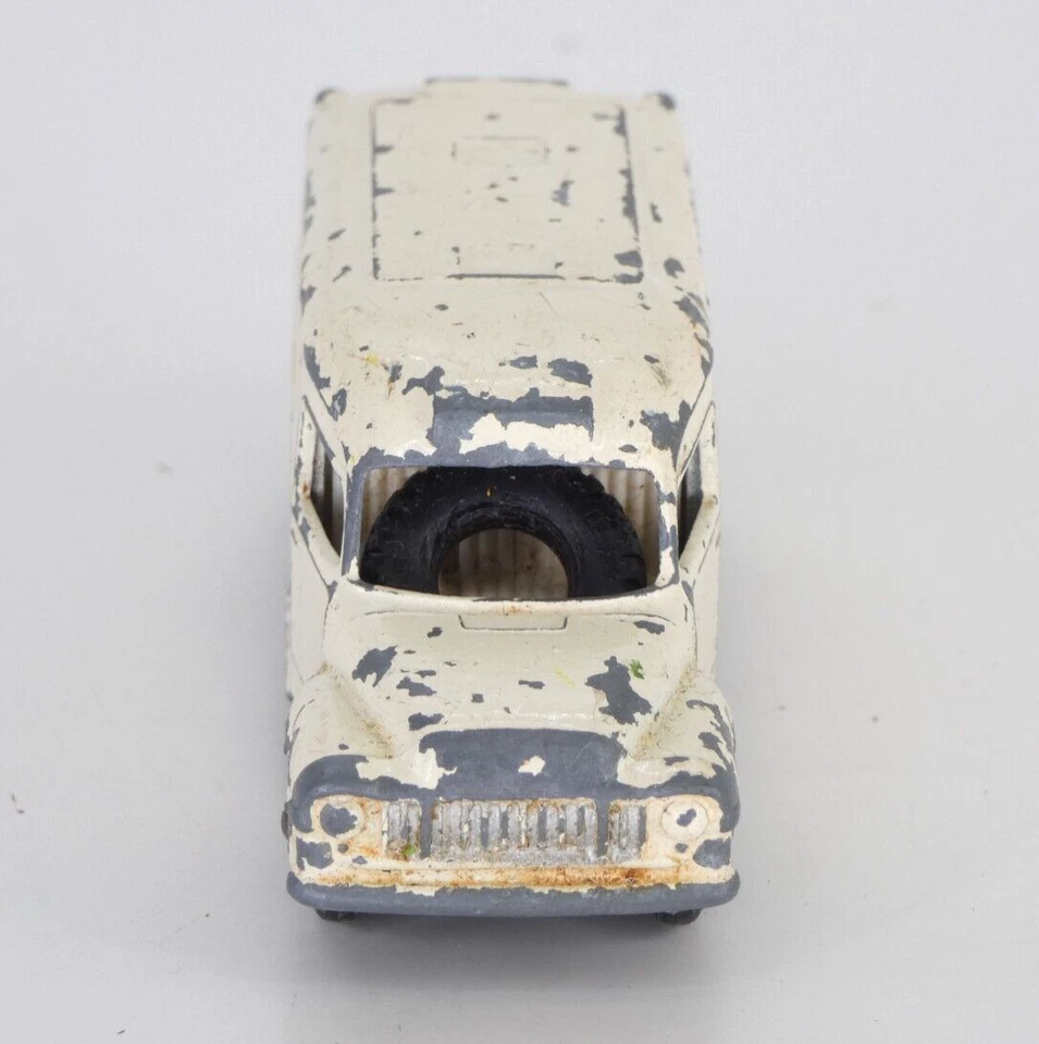 MATCHBOX LESNEY Lomas Ambulancia Bedford Nº 14 Modelo de Coche de Juguete Coleccionable De Colección Foto 2 de 4